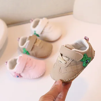 Новая детская обувь на мягкой подошве для малышей от 0 до 1 года, мультяшная обувь для мальчиков и девочек, милая и удобная